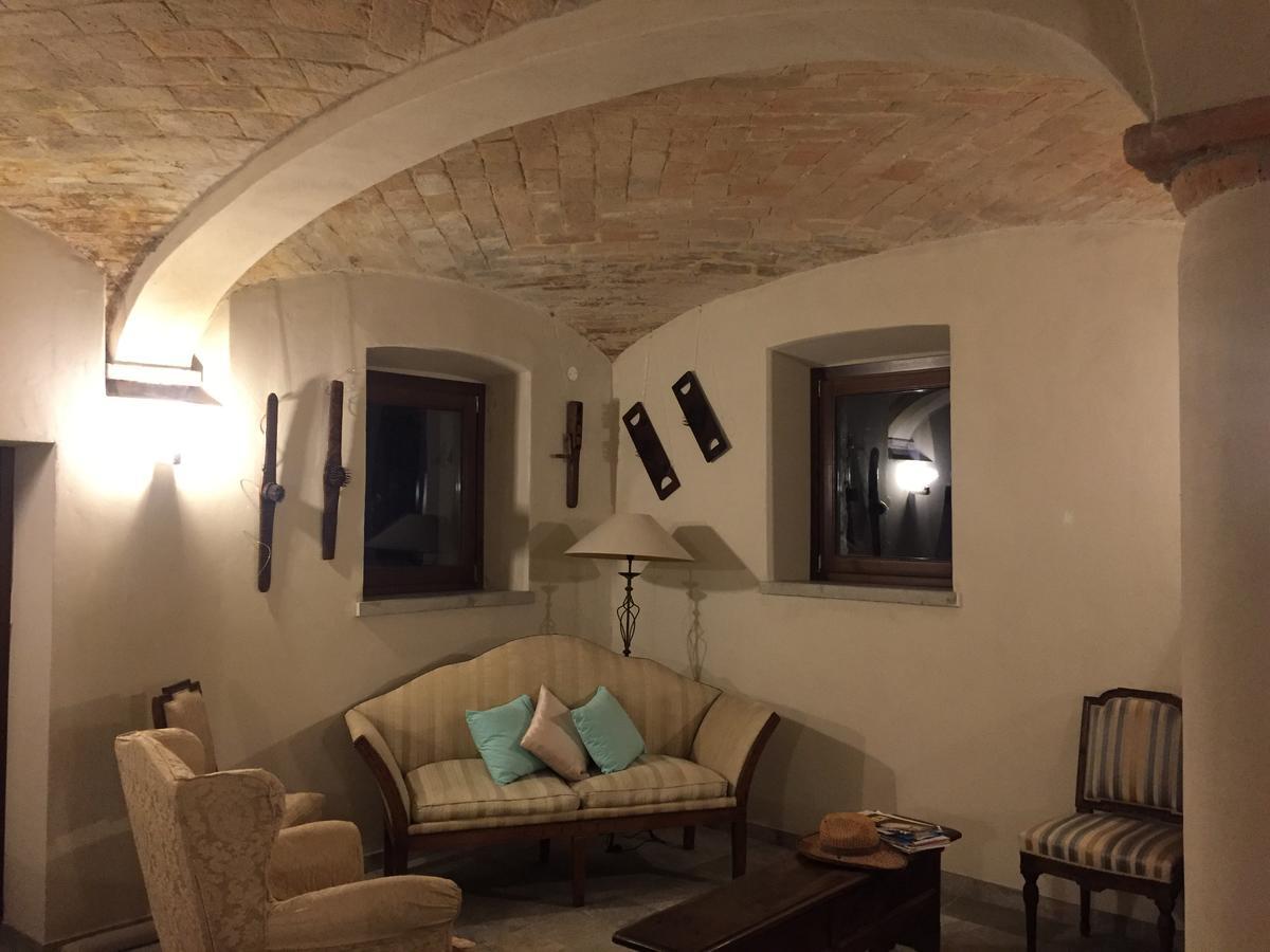 Agriturismo Laterzola 3.0 Fiorenzuola dʼArda Exteriér fotografie